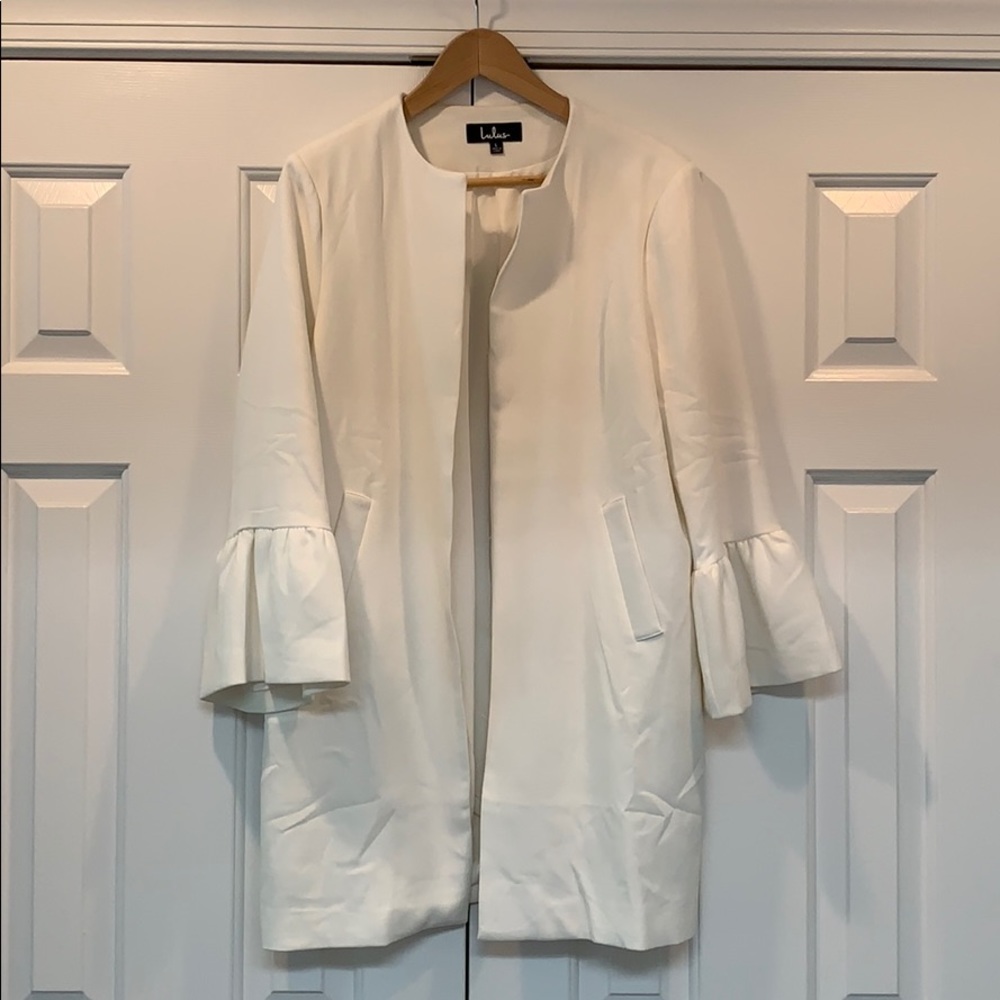 White bell sleeve blazer / light jacket